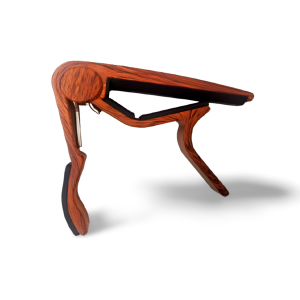 Imagen de cejilla para guitarra de color madera con vetas oscuras